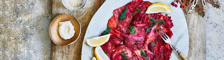 Easy gravlax met biet