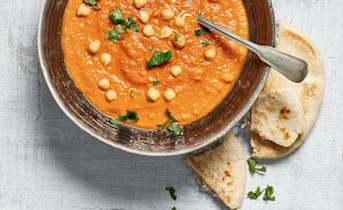 Pittige linzensoep met kikkererwten