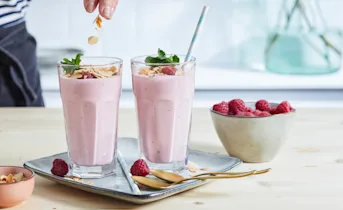 Aardbei-framboos ontbijtsmoothie