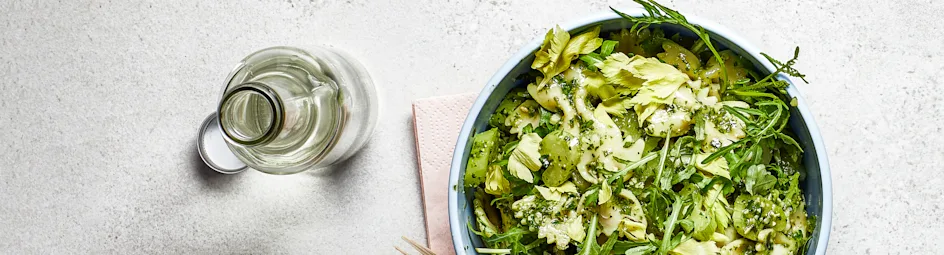 Pasta pesto salade