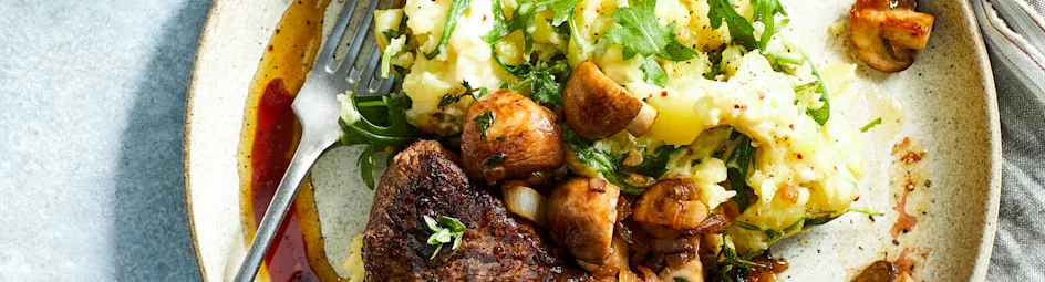 Rucolastamppot met biefstuk