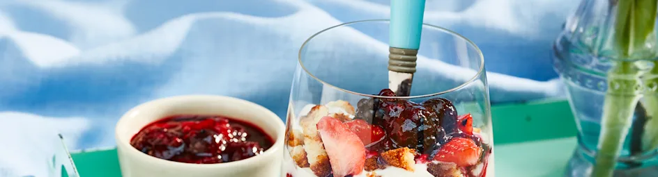 Bosvruchten-yoghurtparfait