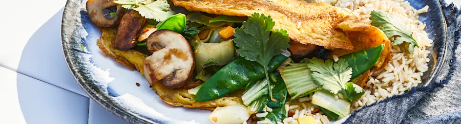 Aziatische omelet met rijst