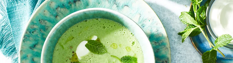 Koude komkommersoep met limoen