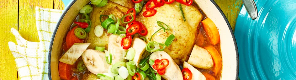 Surinaamse stoof met kerrie en banaan