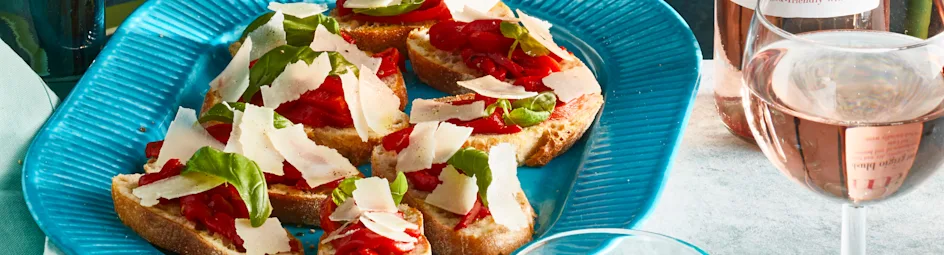Bruschetta met gegrilde paprika en pecorino