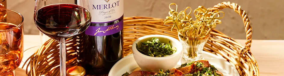 Gegrilde worstjes met gremolata-salsa