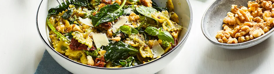 Farfalle met spinaziepesto