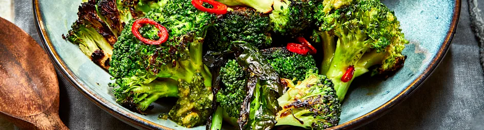 Gegrilde broccoli met pesto