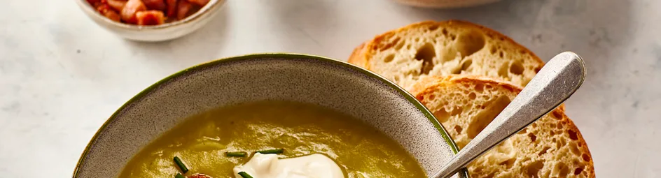 Aardappel-preisoep met spekjes