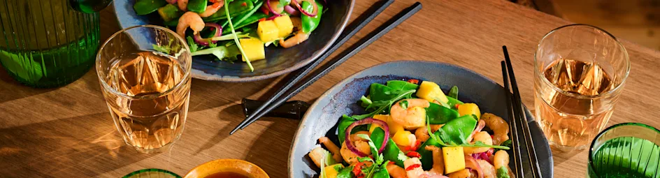 Garnalensalade met mango en peultjes