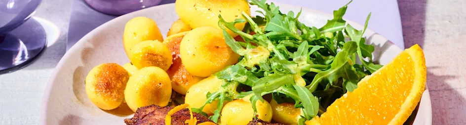 Geroosterde kip met koffierub en rucolasalade