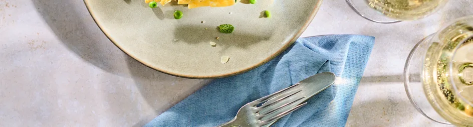 Pecorinowafeltjes met doperwtenvulling