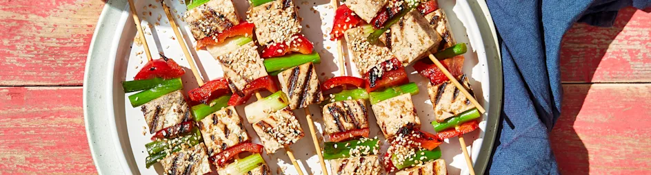 Gegrilde teriyaki-tofuspiesjes