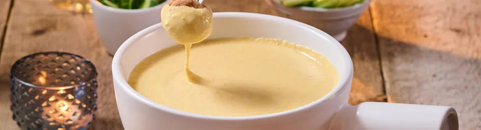 Sinterkaasfondue met hartige kruidnoten