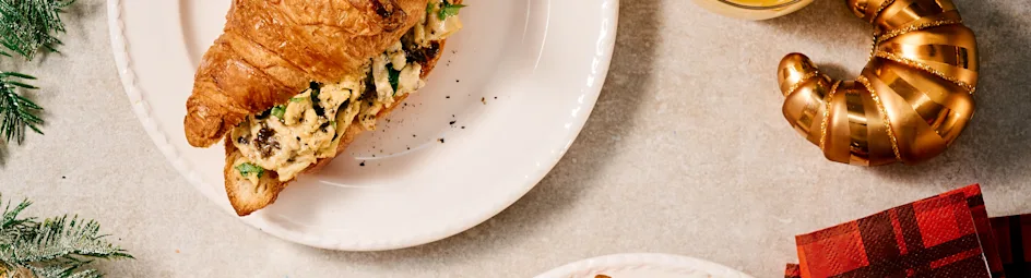 Croissantjes met truffelroerei