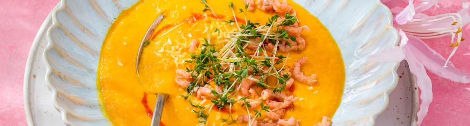 Spicy wortelsoep met Hollandse garnalen