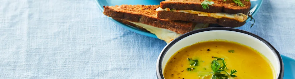 Pantosti met geitenkaas en loof