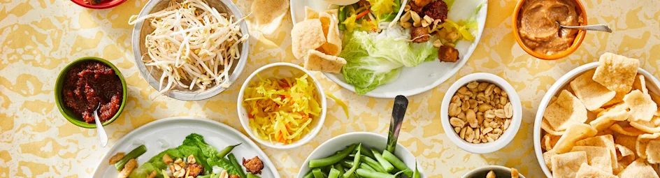 Gado gado in koolbladeren