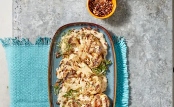 Bloemkoolsteaks met baba ganoush