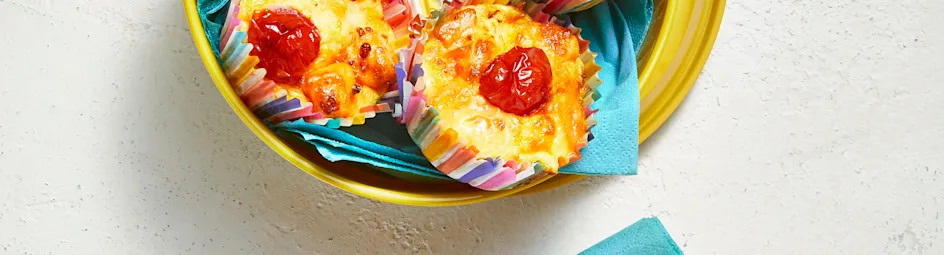 Mini-frittata met zoete aardappel en cherrytomaatjes