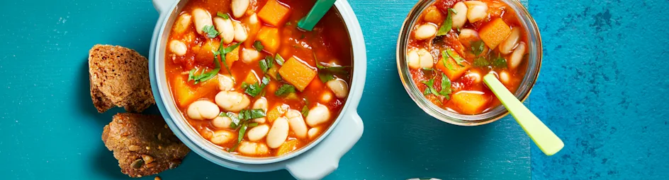 Stevige bonensoep met gember en pompoen