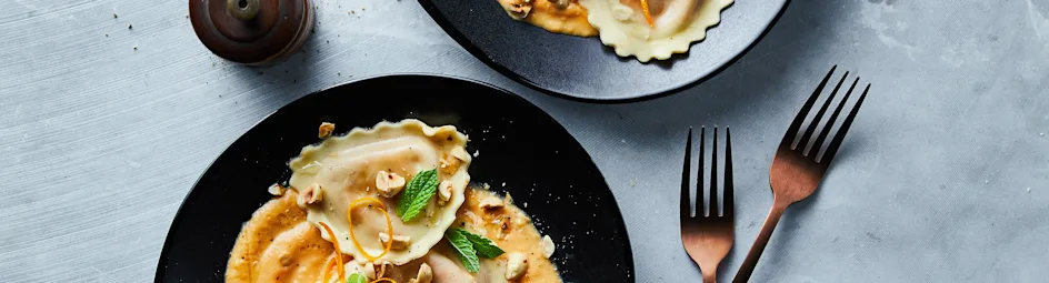 Mezzelune met pompoen en hazelnoten