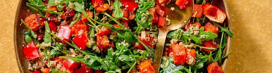 Geroosterde pompoensalade met gemberdressing