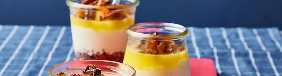 No-bake mini granola cheesecakes