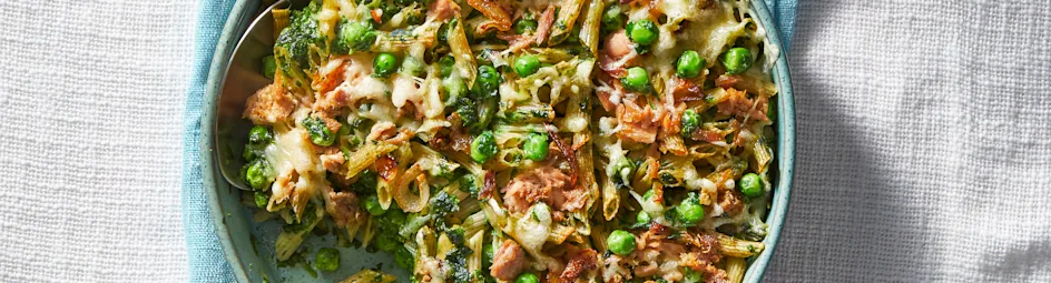 Pasta-ovenschotel met tonijn en spinazie