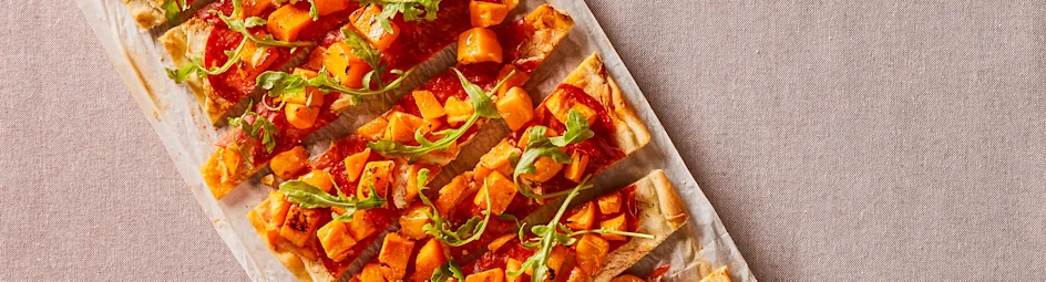 Flammkuchen met pompoen en chorizo