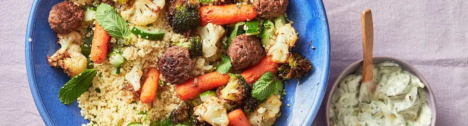 Couscous met geroosterde groenten en gehaktballetjes