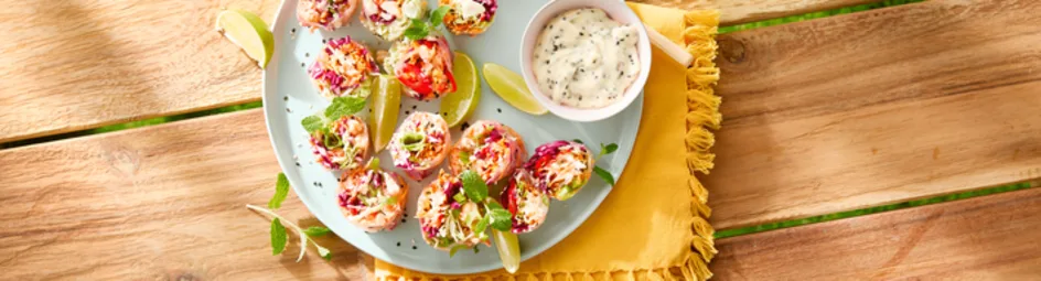 Springrolls met rivierkreeft, rodekool & sesammayonaise