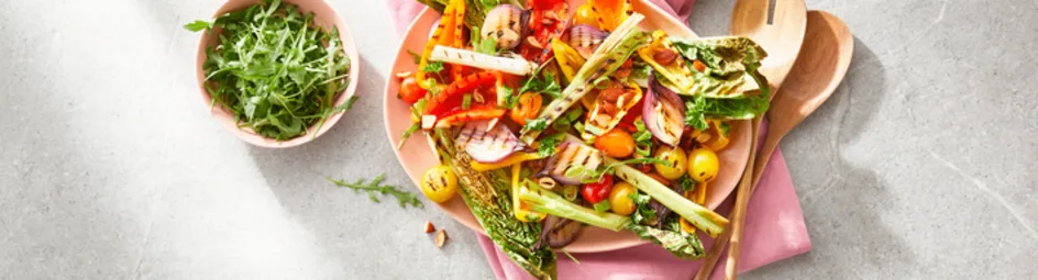 Salade van gegrilde minigroenten en little gem