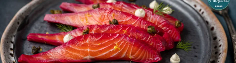 Gemarineerde zalm met citroencreme en kappertjes