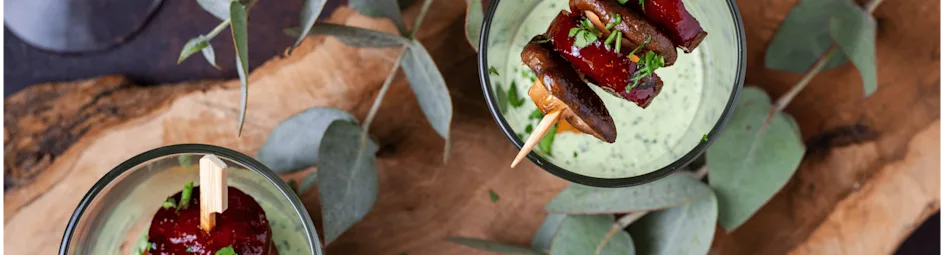 Spiesjes met gekarameliseerde chorizo en champignons