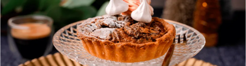 Mini pecan pies met olijfolie roomijs