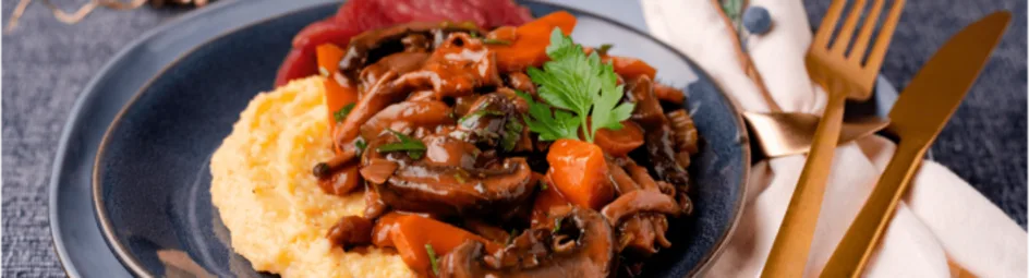 Paddenstoelenstoof met romige polenta