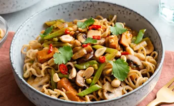 Vegetarische roerbakschotel