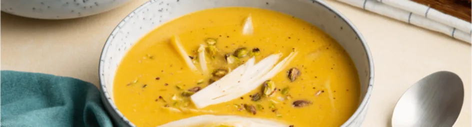 Pompoensoep met kaasuienbrood
