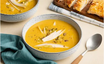 Pompoensoep met kaasuienbrood