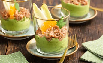 Garnalencocktail met avocado mousse en gepofte quinoa