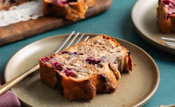 Bananenbrood zonder toegevoegde suikers met kaneel