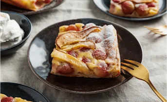 Druiven en peer clafoutis