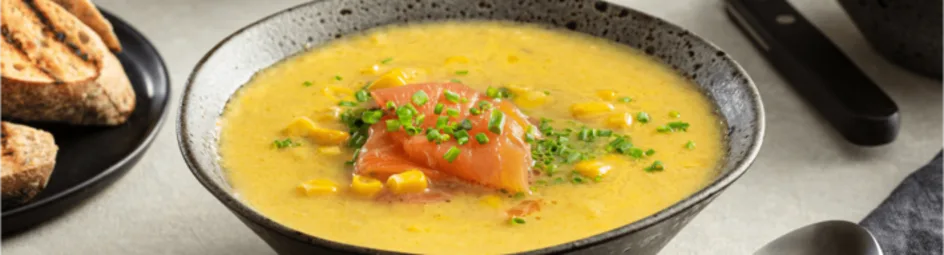 Bloemkoolsoep met gerookte zalm