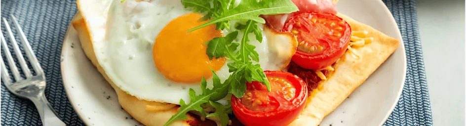 Ontbijt pizzaatjes met spinata romana