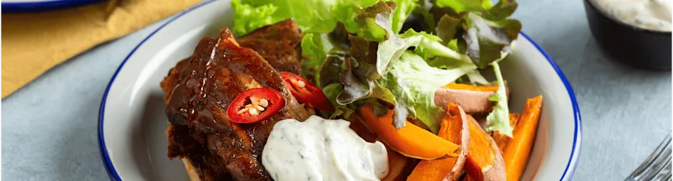 Spareribs met frietjes en dille mayonaise