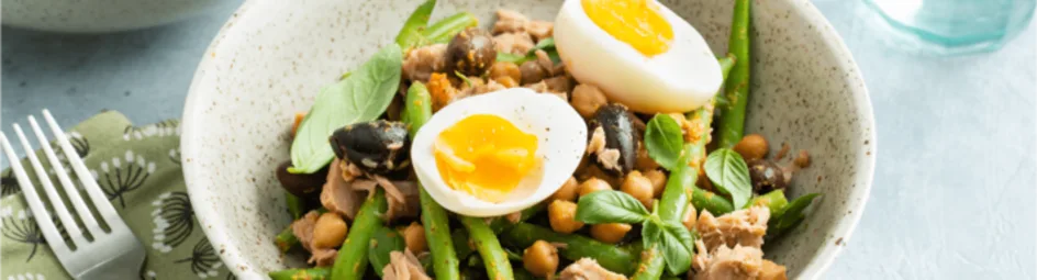 Mediterraanse salade met tonijn
