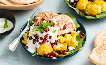 Gegrilde aubergine met citroen-muntsaus