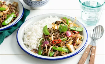Aziatische wokschotel met gehakt